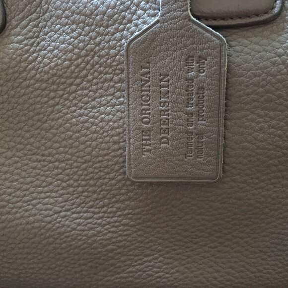 Authentic Prada Vitello Deerskin Extra Large Expandable Gray Tote Bag - Picture 4 of 12